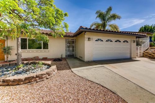 757 Honeydew Ln, Vista CA  92084-3115 exterior