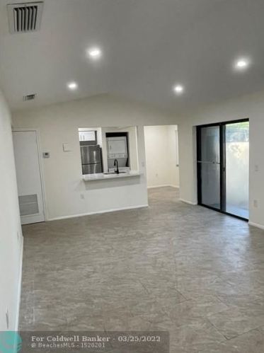 9667 15 Ct, Hollywood FL 33024-4429 exterior