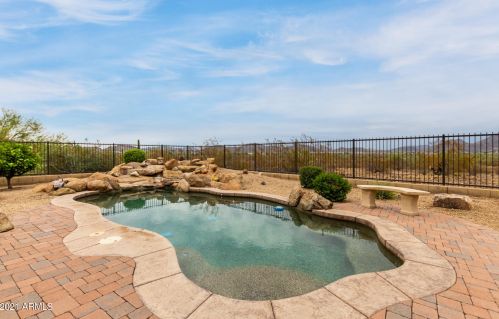 25975 83rd Dr, Peoria, AZ 85383-4625