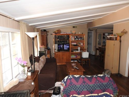 18349 Walnut Ave, Lake Elsinore, CA 92532-2016