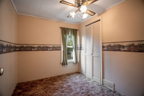 437 Line St, Hermitage PA  16150-1208 exterior