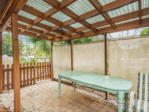 3731 Cheltenham Dr, Palm Harbor FL  34684-4512 exterior