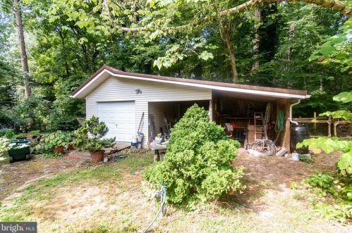 3651 Killens Pond Rd, Harrington DE  19952-3020 exterior