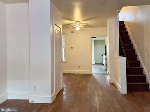 565 Pershing Ave, Lancaster PA  17602-4369 exterior