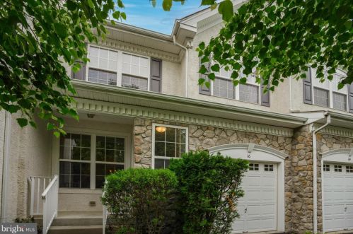 16 Portsmouth Cir, Glen Mills PA  19342-2625 exterior