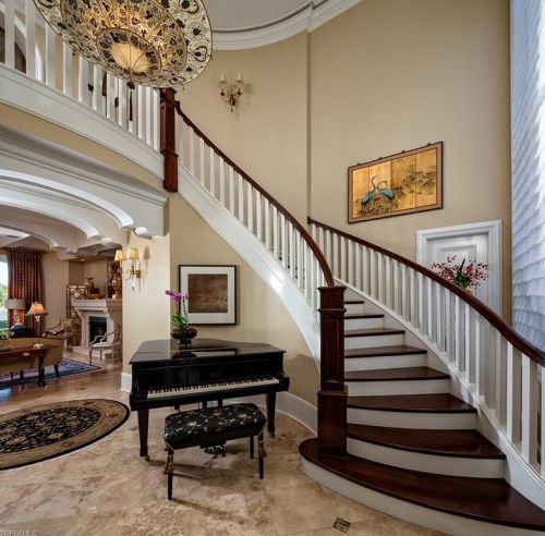 3131 Green Dolphin Ln, Naples, FL 34102-7915