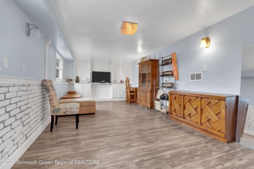 3 Crestview Dr, Hazlet NJ  07730-1303 exterior