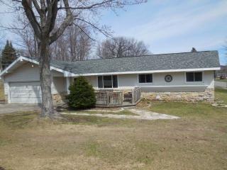 207 Jefferson Ave, Niagara, WI 54151-1107