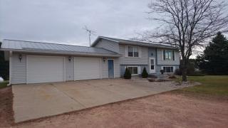10104 Townline Rd, Wausau, WI 54403-8763