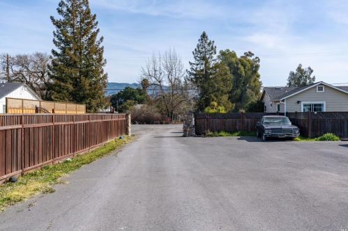 3619 Moorland Ave, Santa Rosa CA  95407-8107 exterior