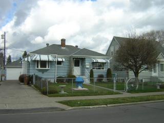 1027 Hoffman Ave, Spokane, WA 99207-3230