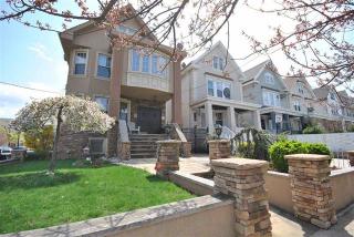 1136 Avenue C, Bayonne, NJ 07002-3317