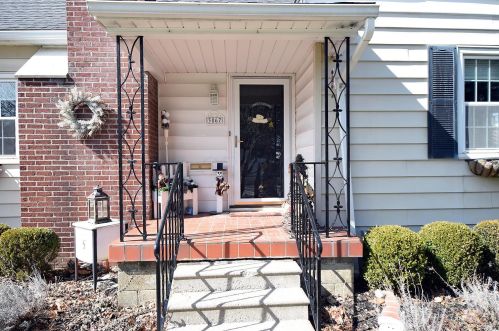 3867 Glenna Ave, Darbydale, OH 43123-2716