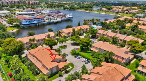 6798 Via Regina, Boca Raton FL  33433-3927 exterior