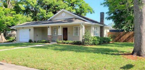 401 Howry Ave, Deland, FL 32720-5507