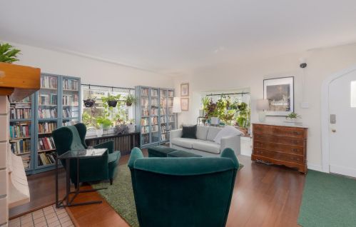 748 Beechwood Ave, Cincinnati OH  45232-1716 exterior