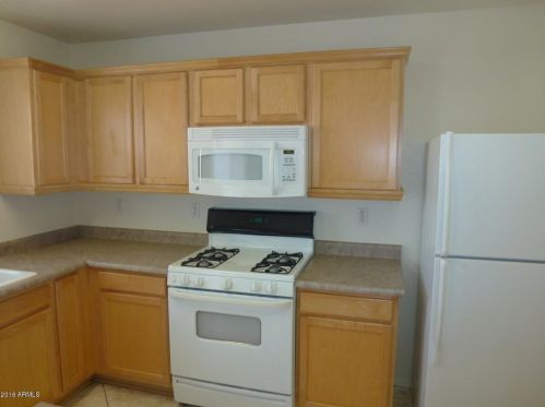 7414 Solano Dr, Glendale, AZ 85303-4730