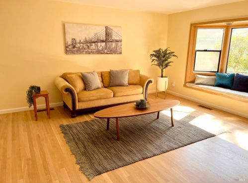 2612 Tamarisk Ct, Santa Rosa CA  95405-8413 exterior