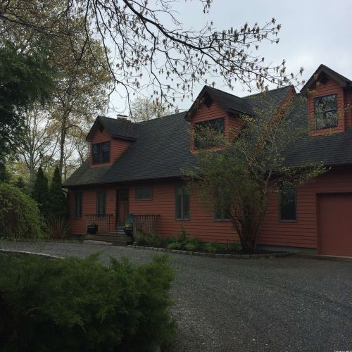 6 Deerland Dr, East Quogue NY  11942-3604 exterior