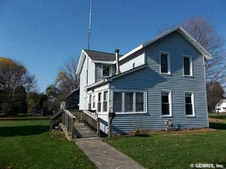 17 Walnut St, West Junius, NY 14532-1033