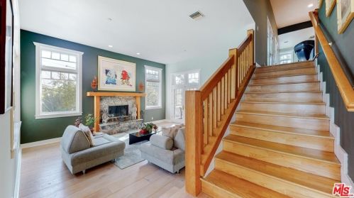 430 Churchill Rd, Sierra Madre, CA 91024-1321
