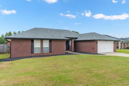 7053 Woodside Rd, Pensacola, FL 32526-7533