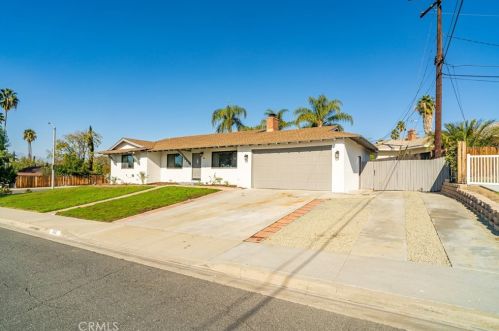 531 Campus View Dr, Riverside, CA 92507-4031