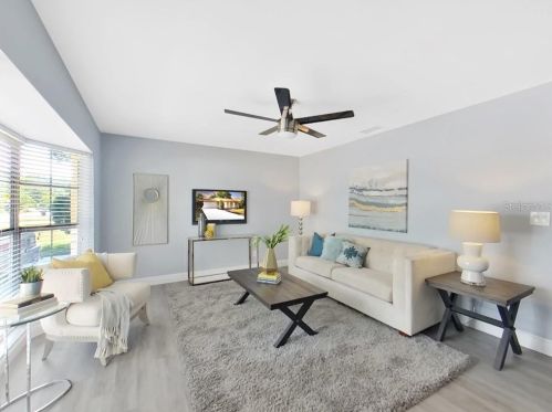 6478 21st St, Saint Petersburg, FL 33702-7116