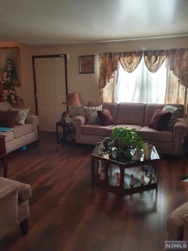 88 Rockland St, Paterson NJ 07501-2560 exterior