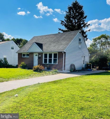 430 Maiden Ln, Norristown, PA 19406-1805