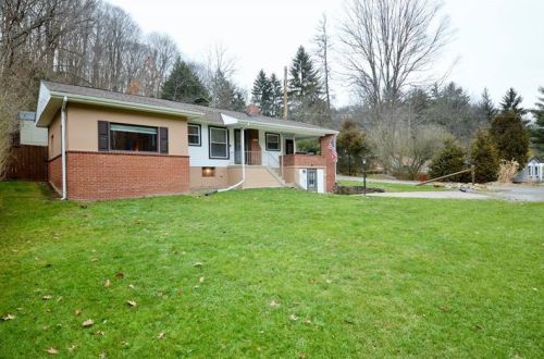 8657 Wittmer Rd, Pittsburgh, PA 15237-4142