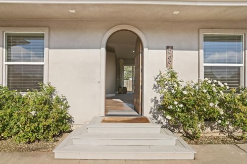 569 Springer Ln, Lodi CA  95242-9224 exterior