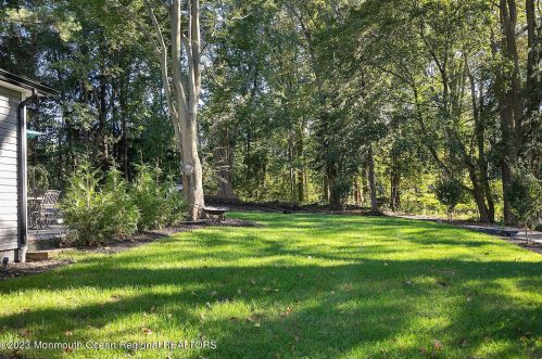 961 Front St, Tinton Falls NJ  07701-5615 exterior