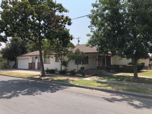 4386 5 St, Fresno CA  93720-2183 exterior