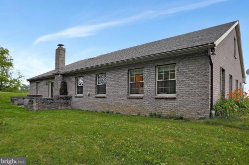 9478 Fort Stouffer Rd, Upton PA  17225-9780 exterior