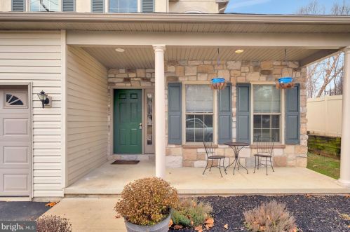 415 Bayard Rd, Kennett Sq, PA 19348-1817