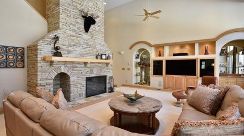 2442 County Line Rd, Champion, PA 15622-2066