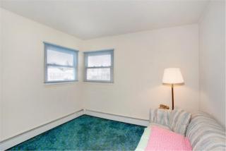 3970 Daleview Ave, Seaford, NY 11783-1499