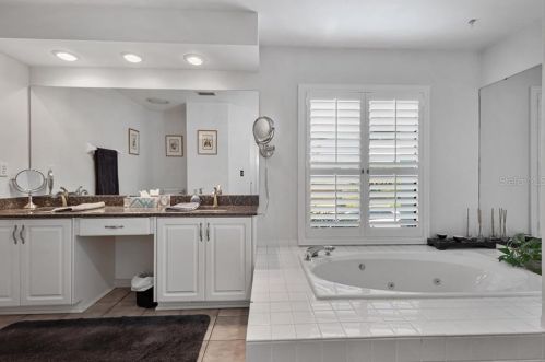 6017 Pier Pl Dr, Lakeland FL 33813-3786 exterior