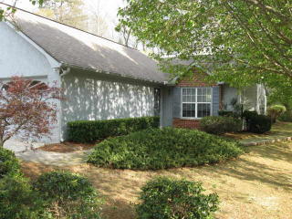 255 Monmouth Dr, Fayetteville GA  30214-1582 exterior