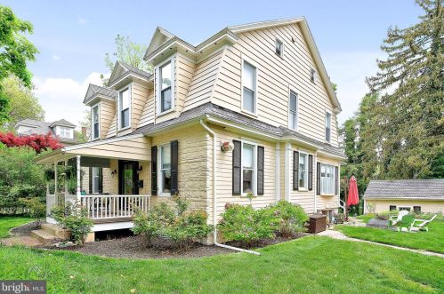 17 26th St, Camp Hill, PA 17011-3615