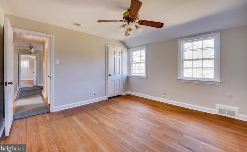 129 Township Line Rd, Norristown PA  19403-4352 exterior