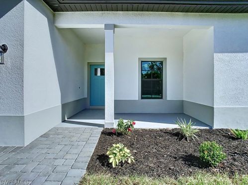 1708 13th Ter, Cape Coral, FL 33909-1640