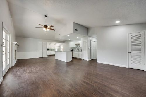 3920 Billings Ct, Irving, TX 75062-4001