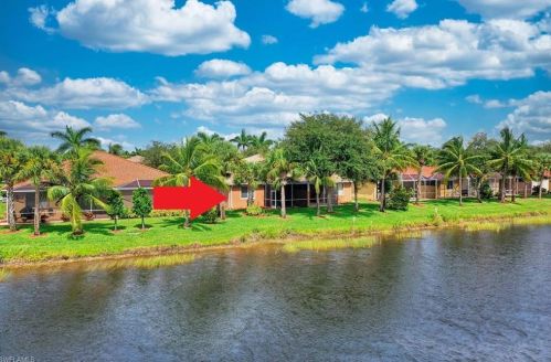 14346 Manchester Dr, Naples FL  34114-8626 exterior