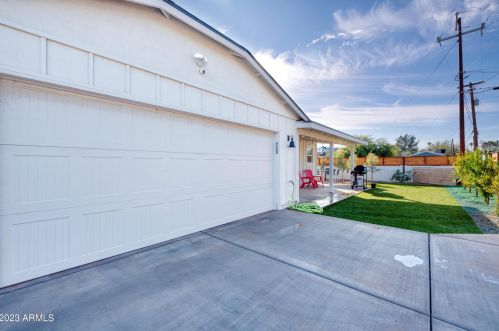 2202 13th St, Phoenix AZ  85006-1715 exterior
