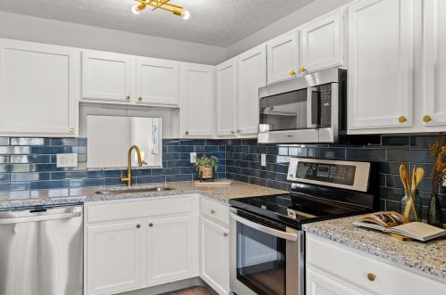 454 Grandlin Park Dr, Blacklick OH  43004-9118 exterior