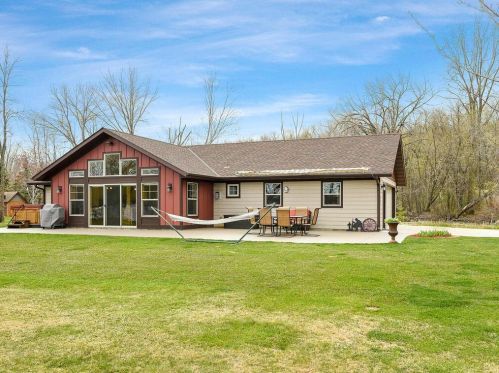 15286 Camp Winona Trl, Faribault, MN 55021-7465