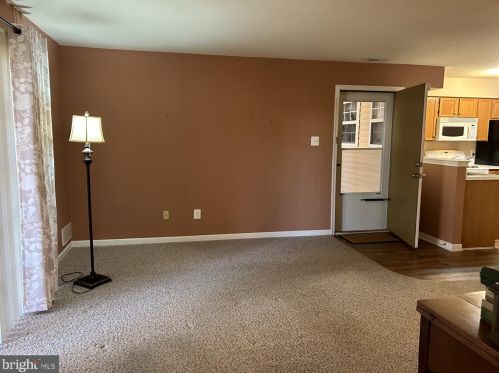 1422 Tristram Cir, West Deptford NJ  08051-2265 exterior