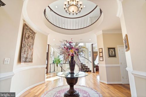 15840 Parnell Ct, Haymarket VA  20169-1667 exterior